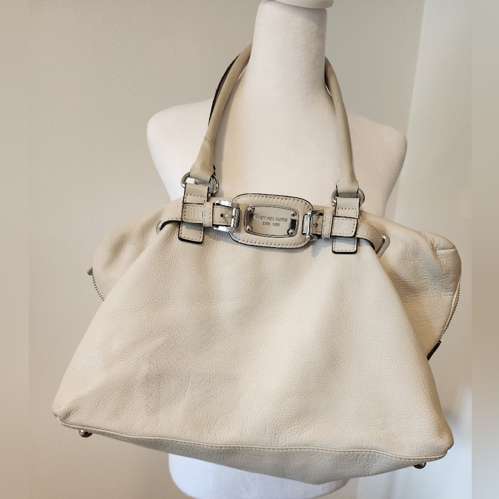 Coach Purse. Play condition.